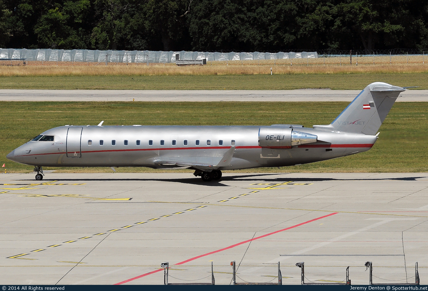 Photo of OE-ILI - Bombardier Challenger 850 operated by VistaJet