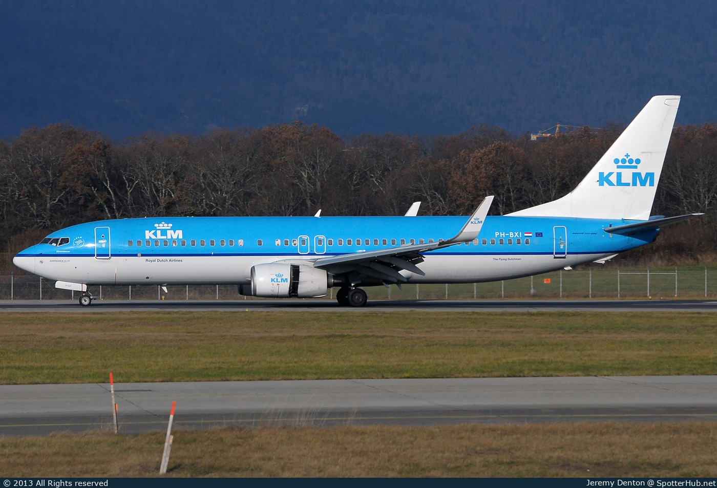 Photo of PH-BXI - Boeing 737-8K2 operated by KLM Royal Dutch Airlines