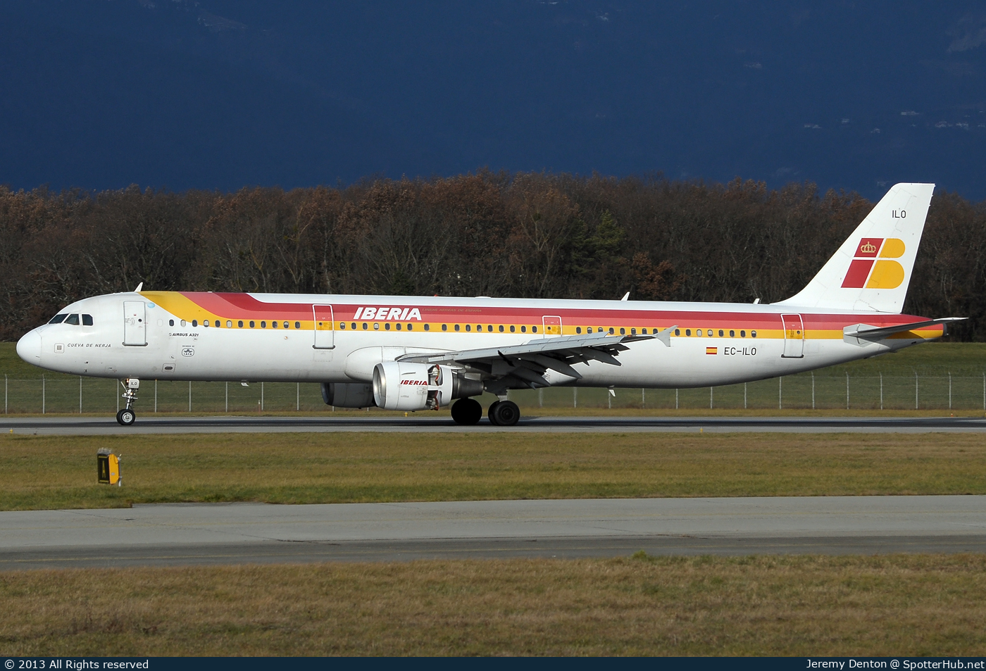 Photo of EC-ILO - Airbus A321-212 operated by Iberia