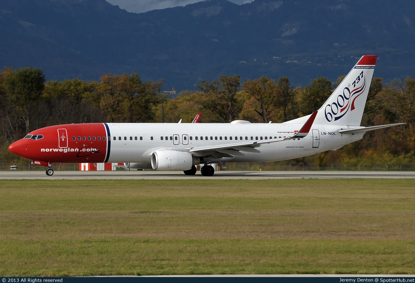 Photo of LN-NOL - Boeing 737-8Q8 operated by Norwegian Air Shuttle