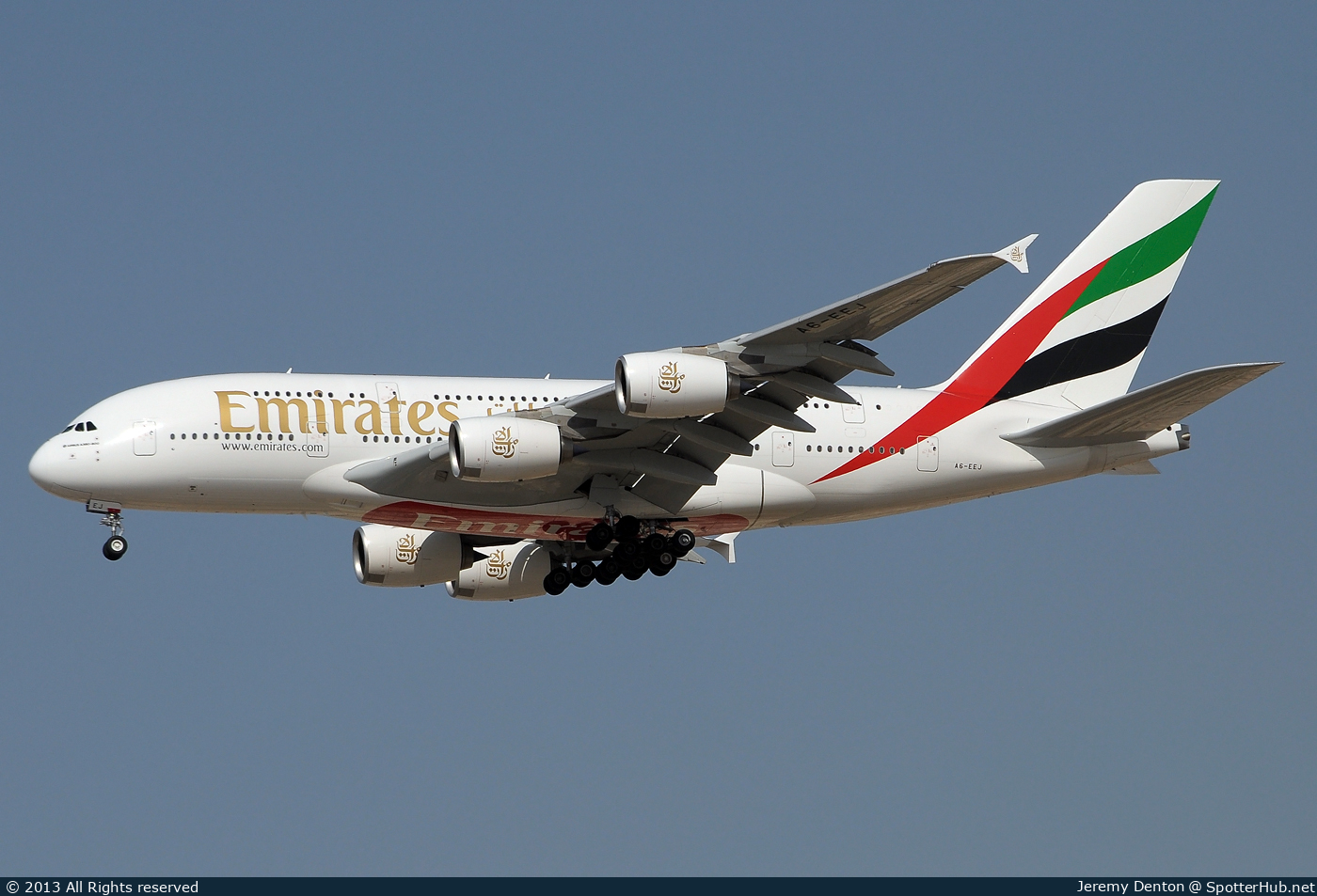 Photo of A6-EEJ - Airbus A380-861 operated by Emirates