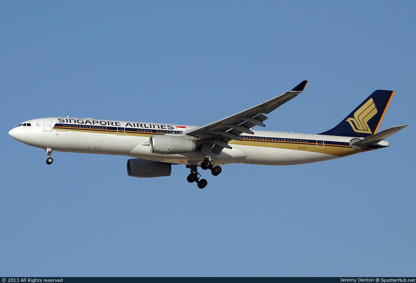 Photo of 9V-STT - Airbus A330-343 operated by Singapore Airlines