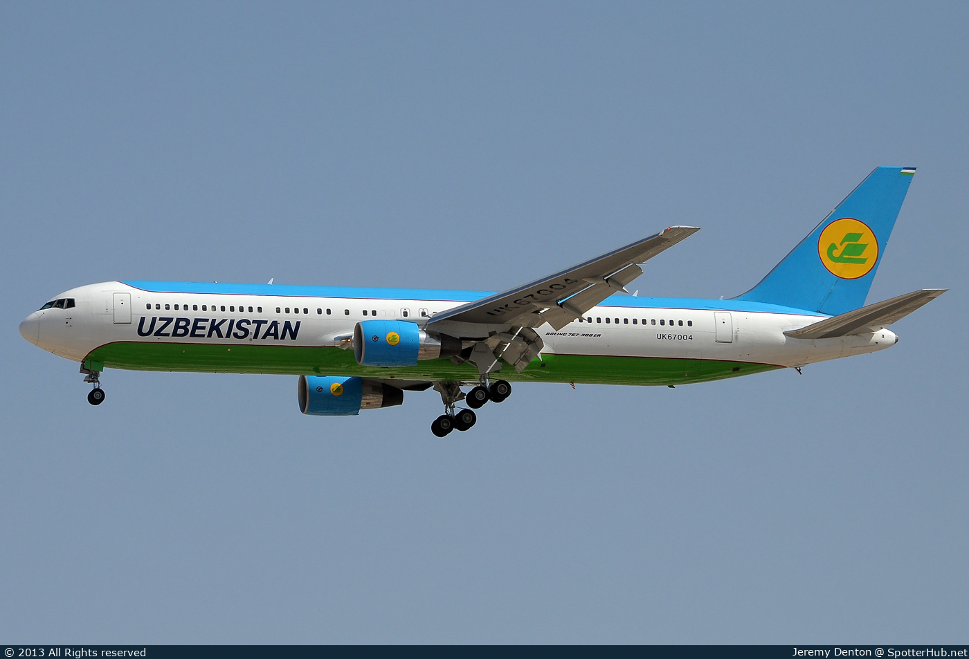 Photo of UK67004 - Boeing 767-33P(ER) operated by Uzbekistan Airways