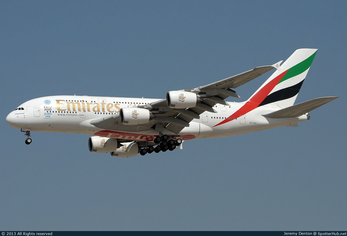 Photo of A6-EDC - Airbus A380-861 operated by Emirates