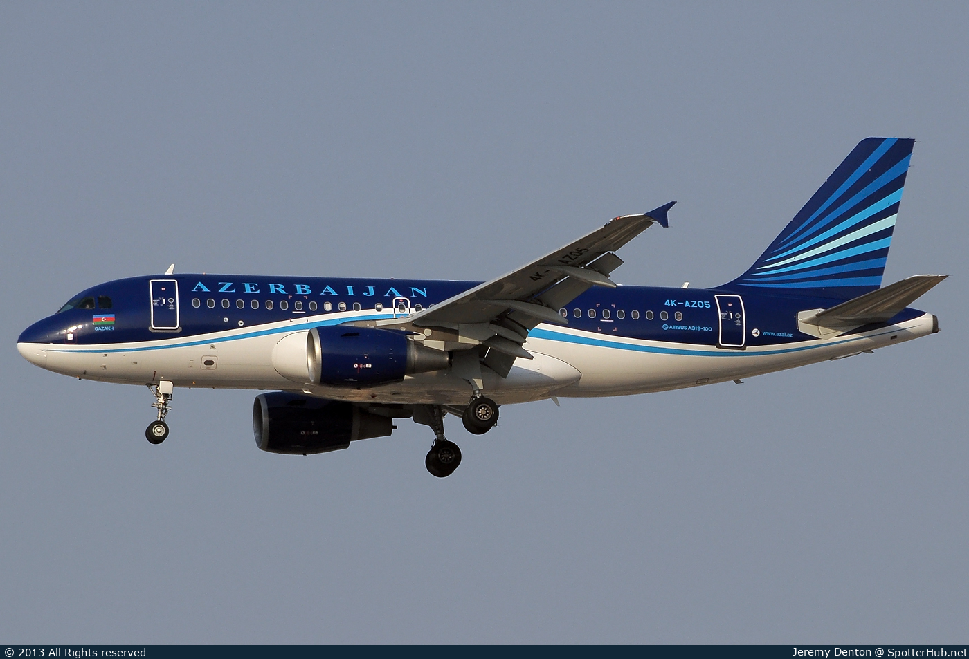 Photo of 4K-AZ05 - Airbus A319-111 operated by Azerbaijan Airlines