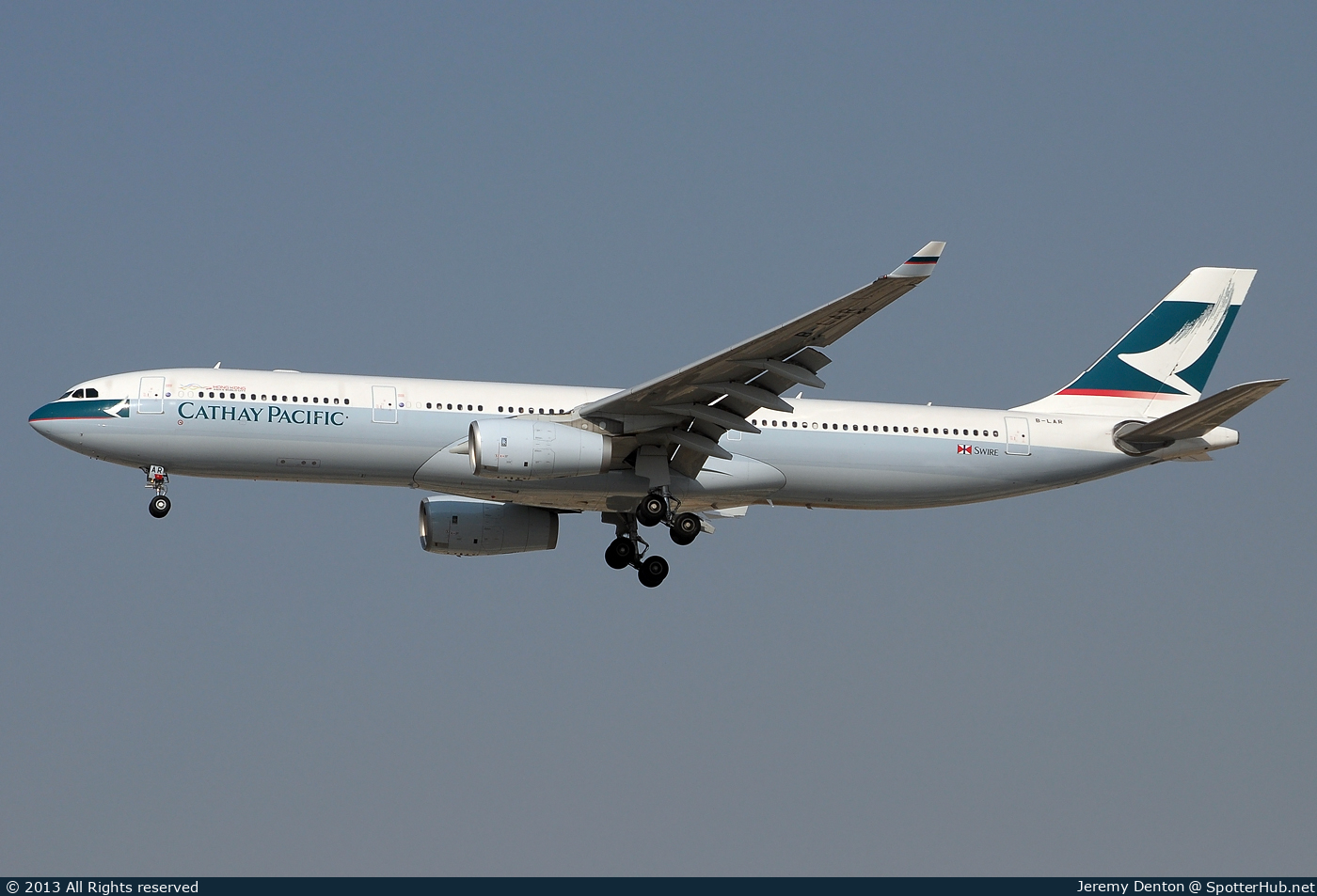 Photo of B-LAR - Airbus A330-343 operated by Cathay Pacific Airways