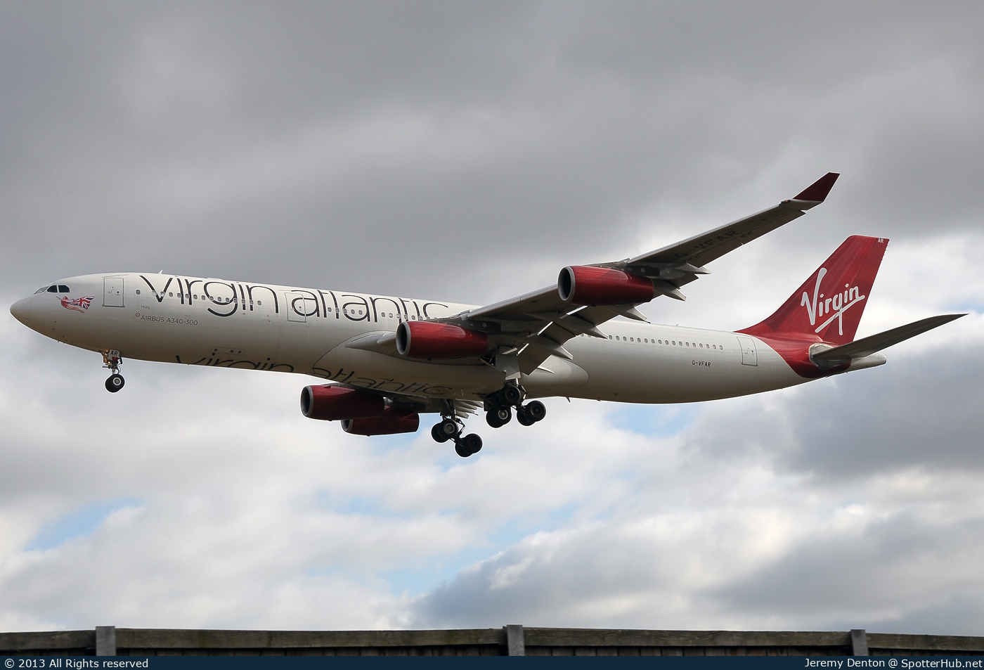Photo of G-VFAR - Airbus A340-313 operated by Virgin Atlantic Airways