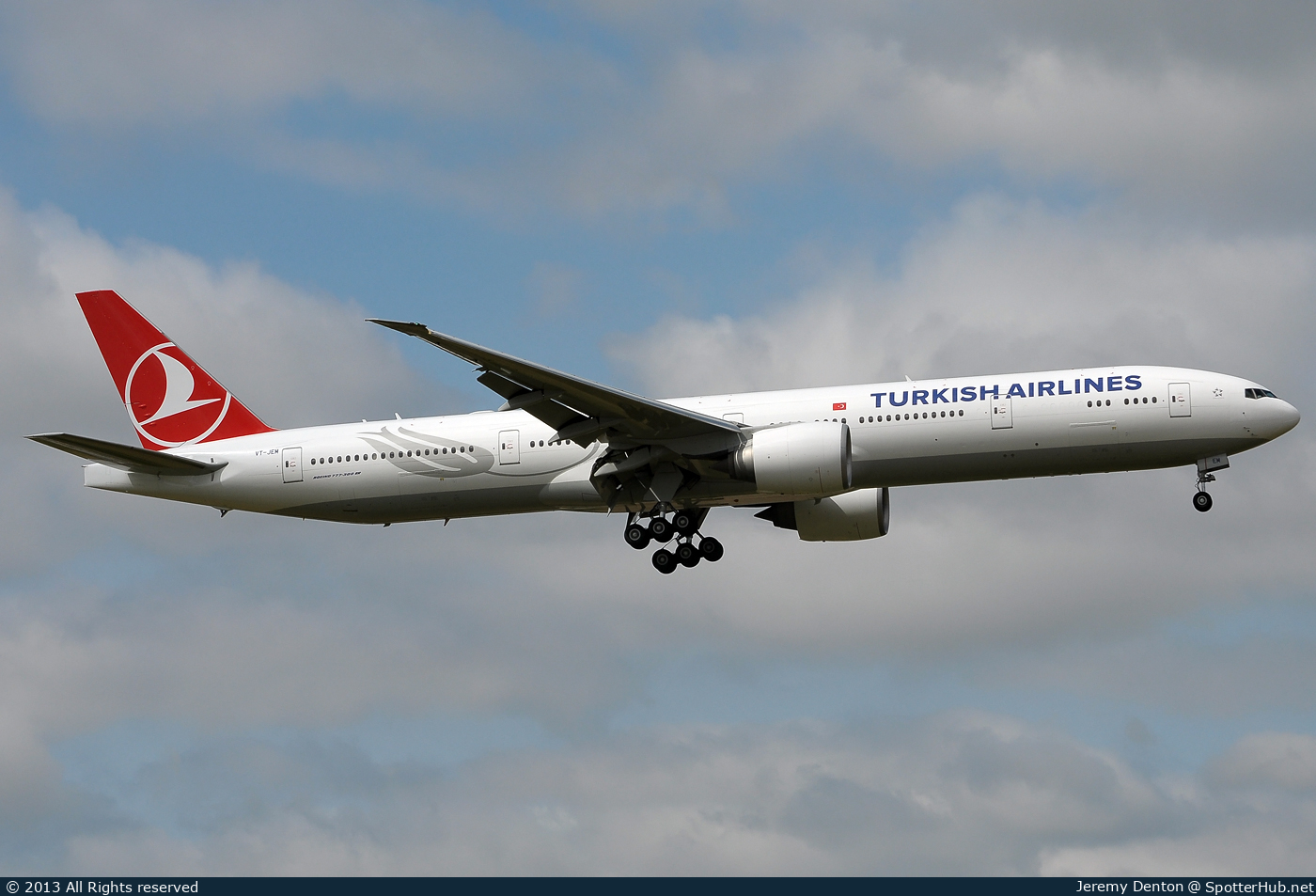 Photo of TC-JEM - Boeing 737-4Q8 operated by Turkish Airlines