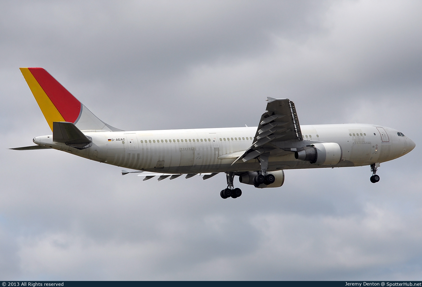 Photo of D-AEAC - Airbus A300B4-622R(F) operated by European Air Transport