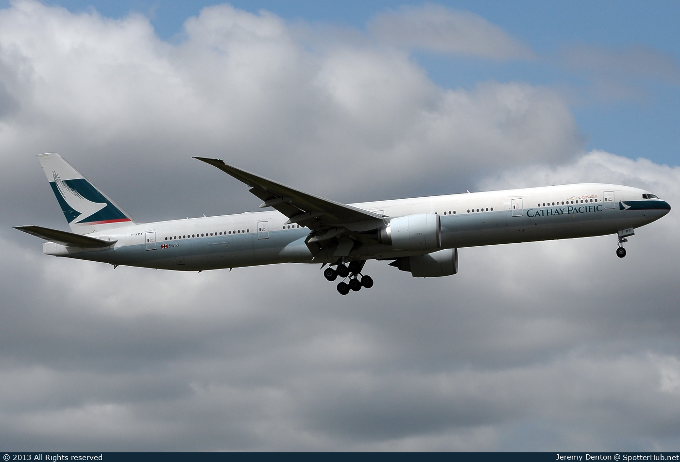 Photo of B-KPY - Boeing 777-367(ER) operated by Cathay Pacific Airways