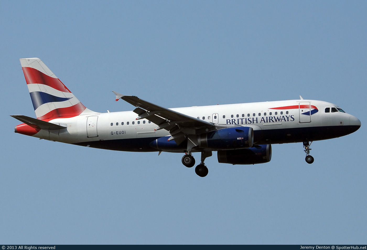 Photo of G-EUOI - Airbus A319-131 operated by British Airways