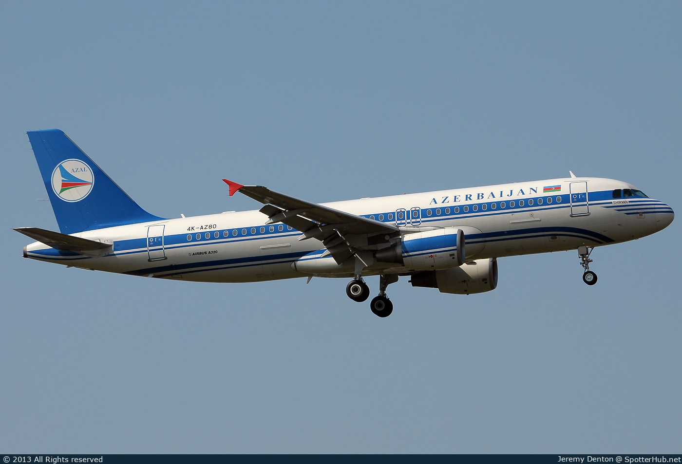 Photo of 4K-AZ80 - Airbus A320-214 operated by Azerbaijan Airlines