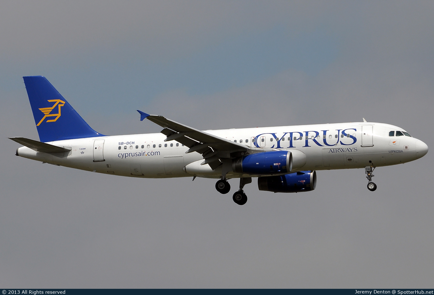 Photo of 5B-DCH - Airbus A320-232 operated by Cyprus Airways
