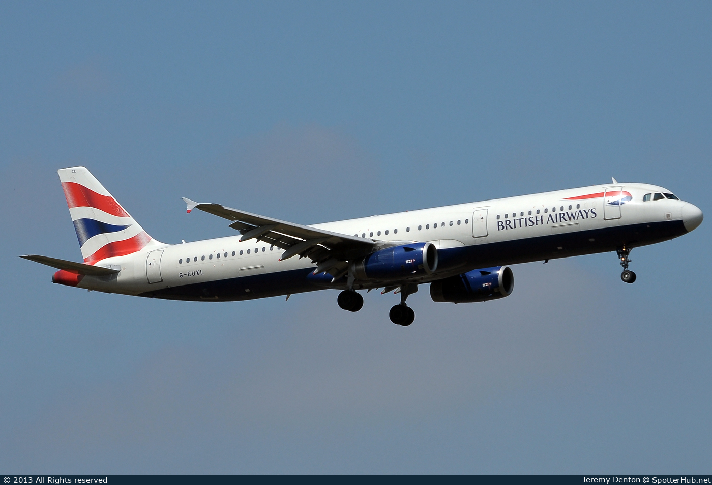 Photo of G-EUXL - Airbus A321-231 operated by British Airways