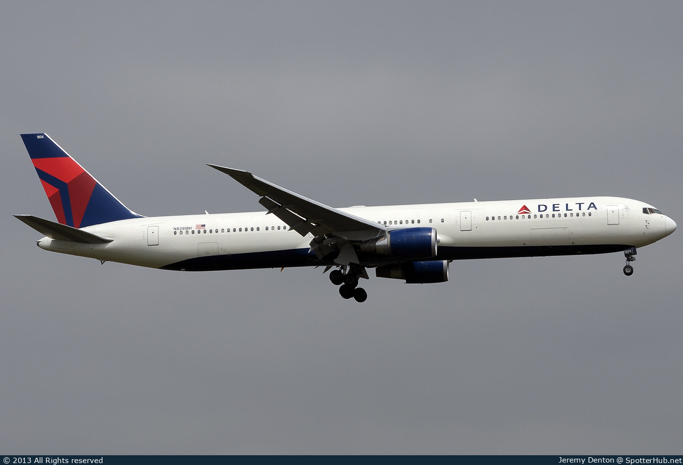 Photo of N828MH - Boeing 767-432(ER) operated by Delta Air Lines