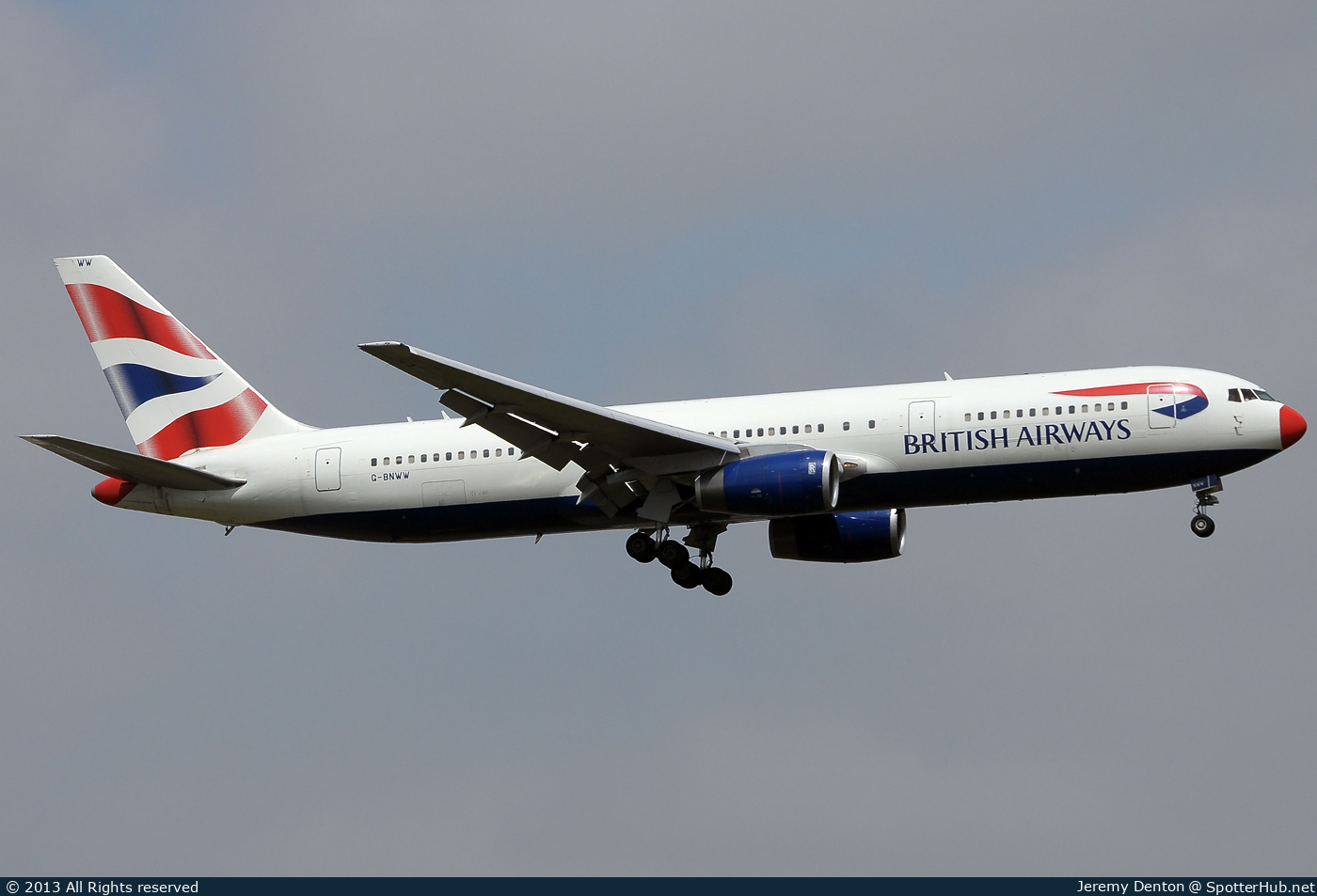 Photo of G-BNWW - Boeing 767-336(ER) operated by British Airways
