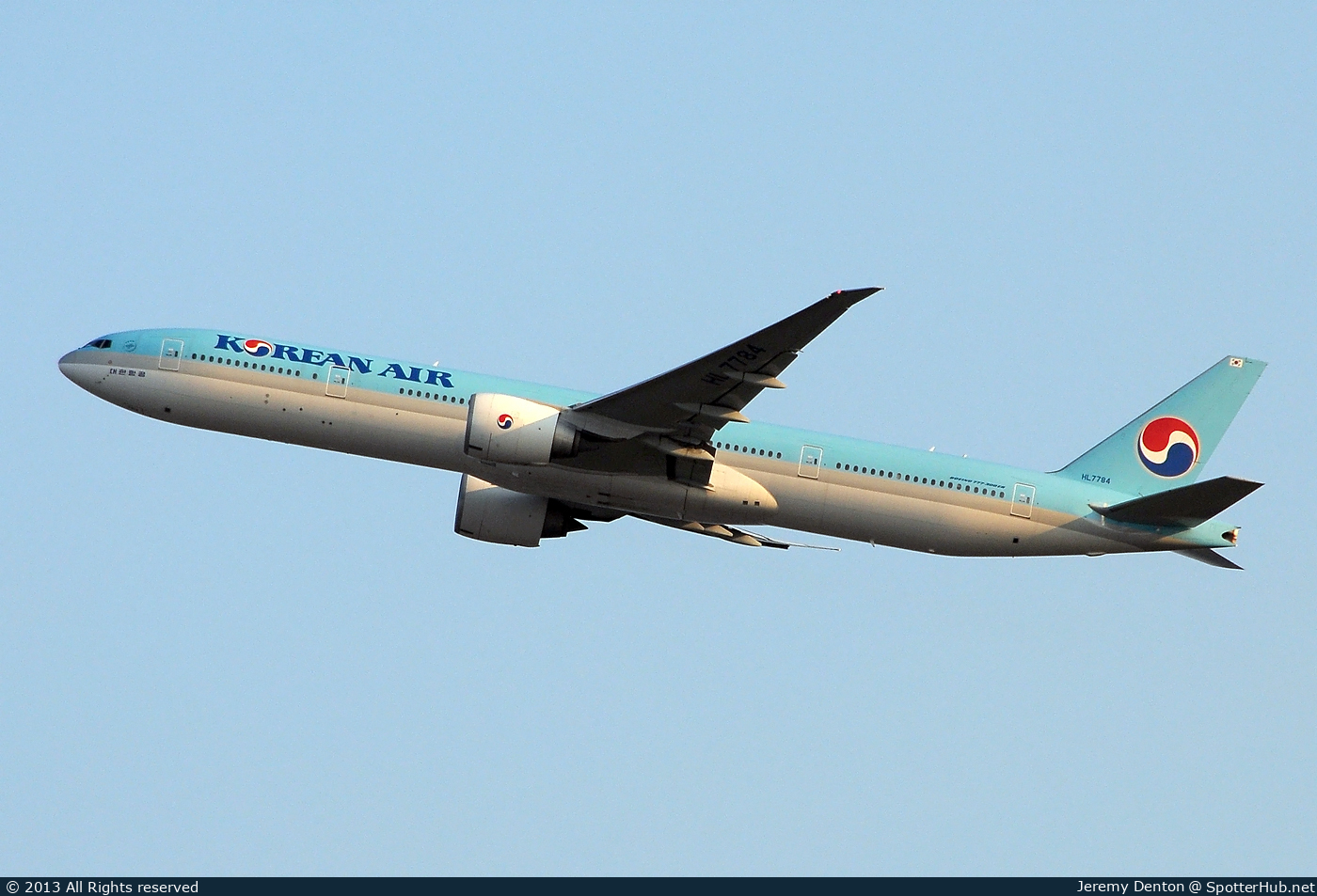 Photo of HL7784 - Boeing 777-3B5(ER) operated by Korean Air