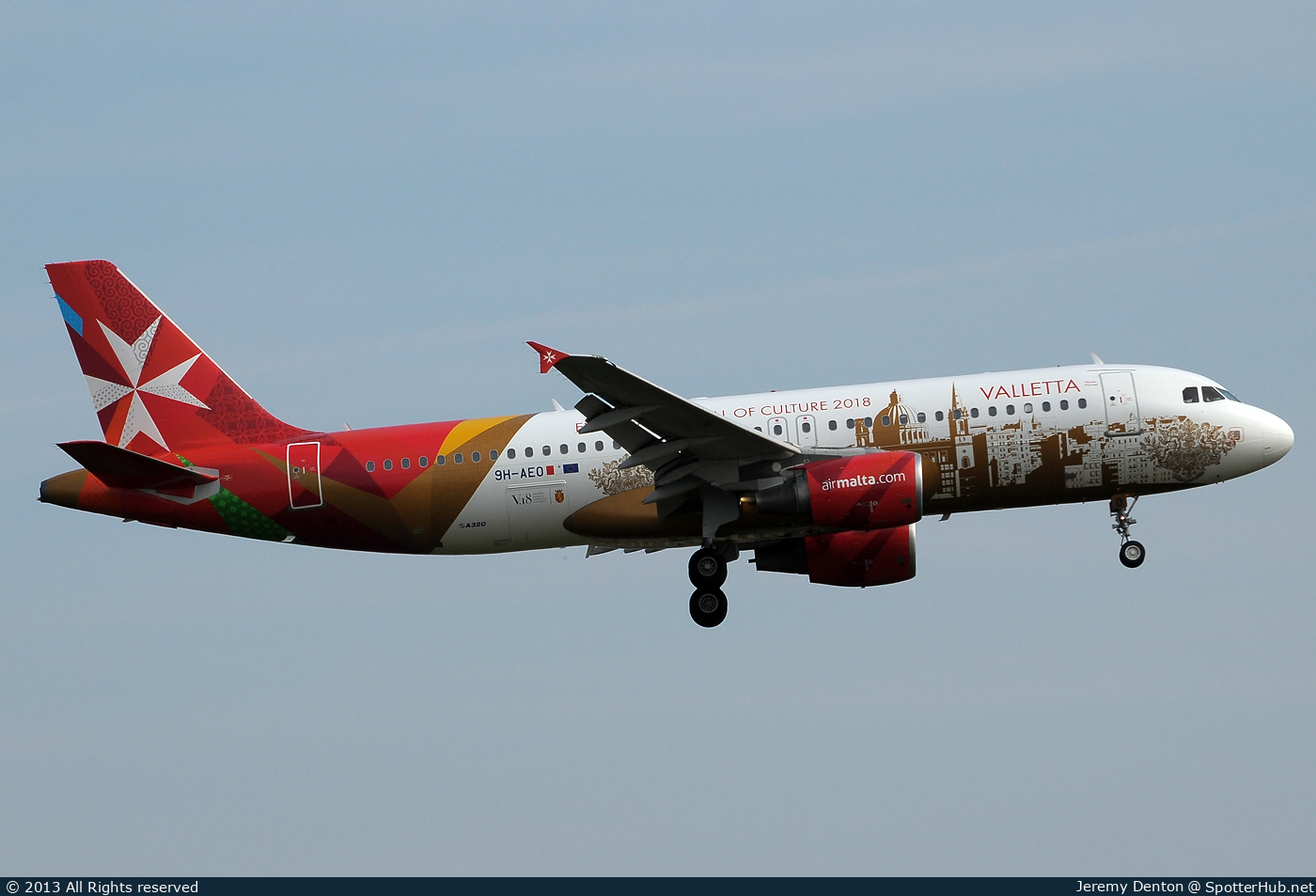 Photo of 9H-AEO - Airbus A320-214 operated by Air Malta