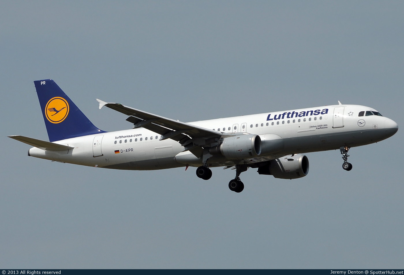 Photo of D-AIPR - Airbus A320-211 operated by Lufthansa