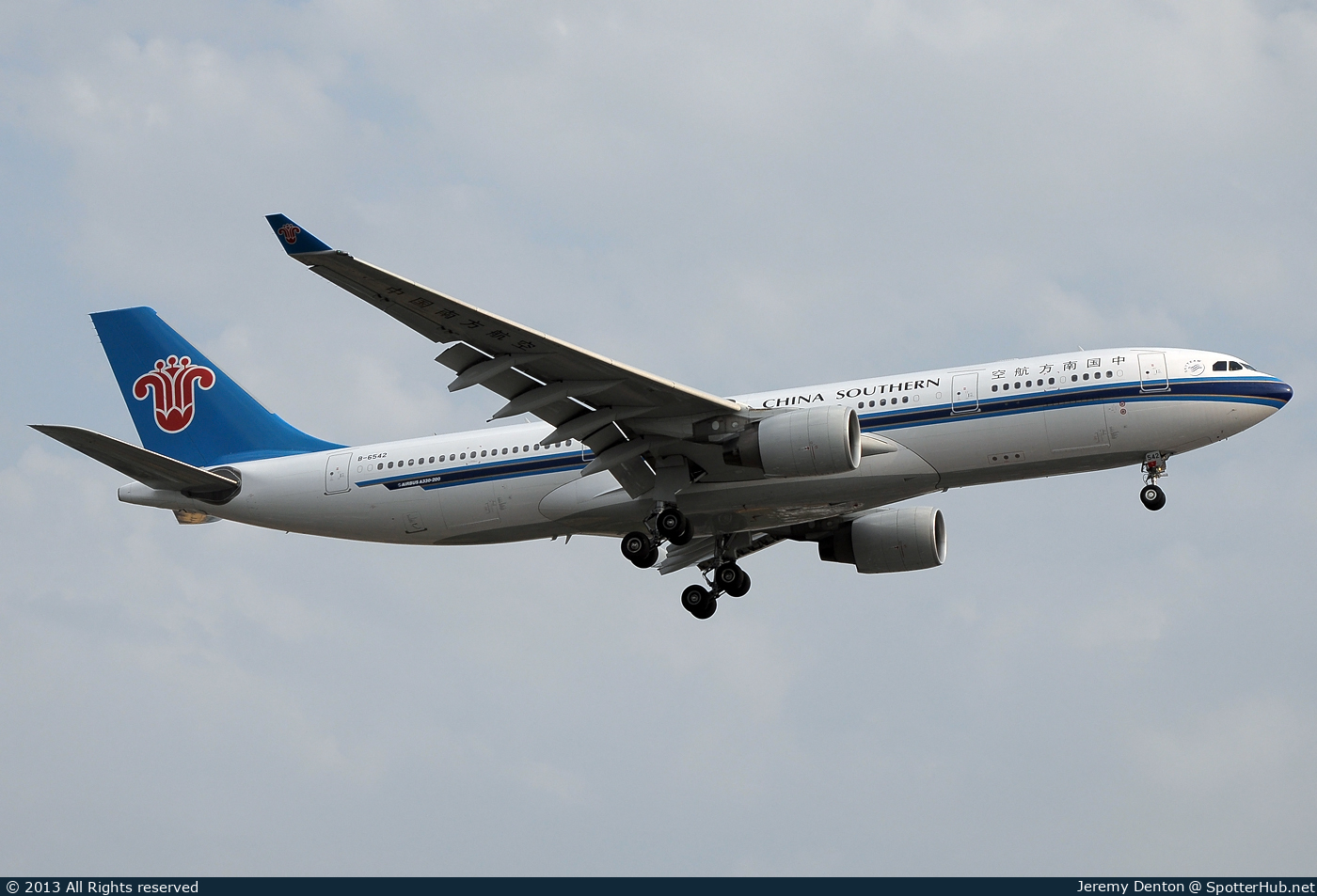 Photo of B-6542 - Airbus A330-223 operated by China Southern Airlines