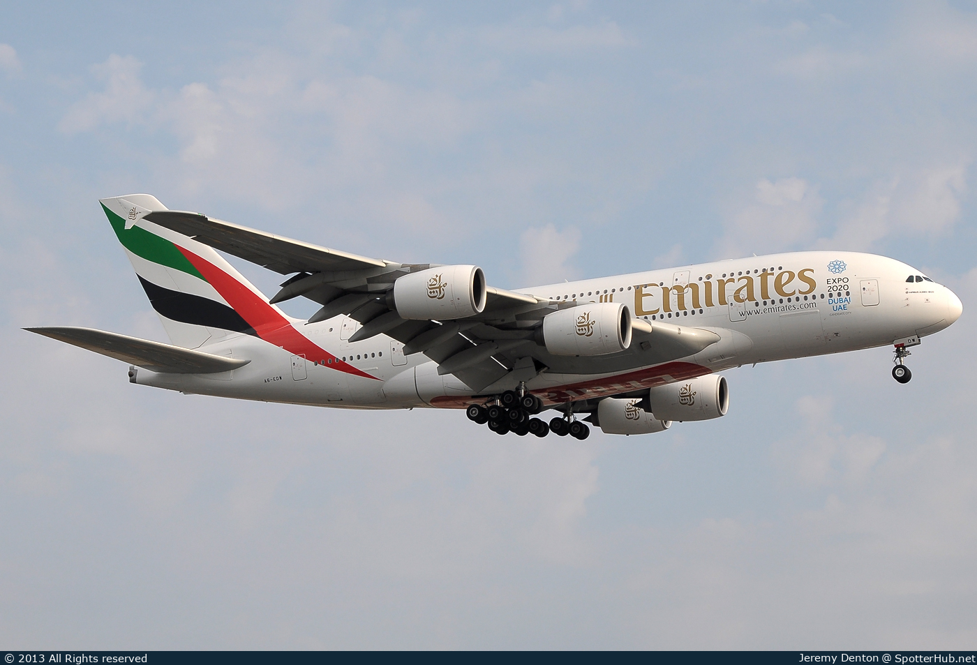 Photo of A6-EDV - Airbus A380-861 operated by Emirates