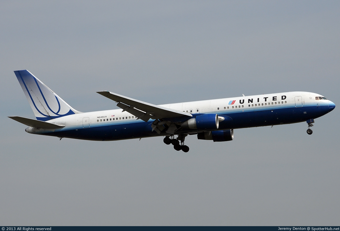 Photo of N646UA - Boeing 767-322(ER) operated by United Airlines