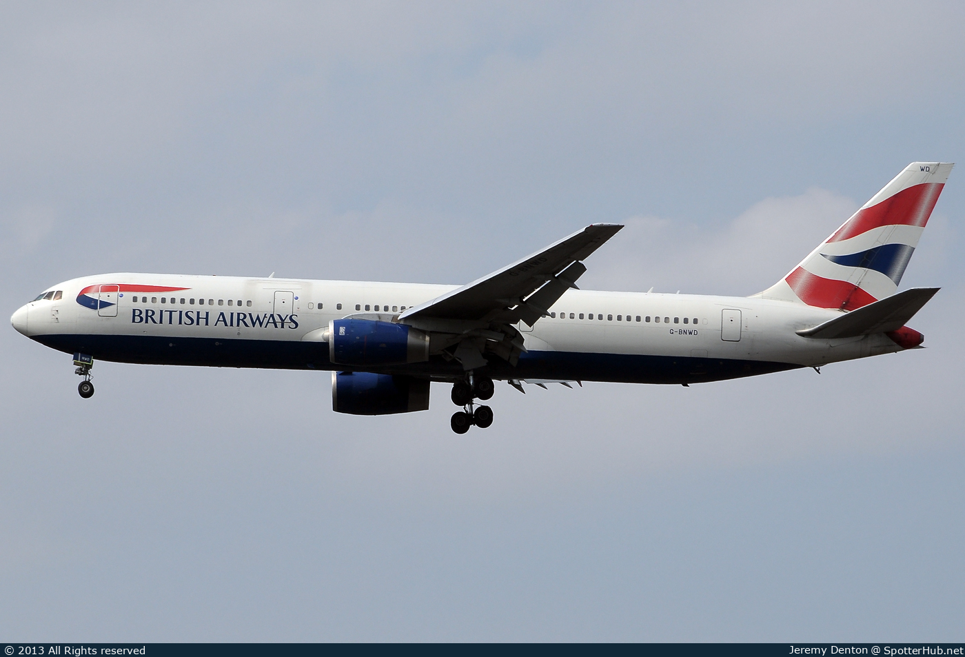 Photo of G-BNWD - Boeing 767-336(ER) operated by British Airways