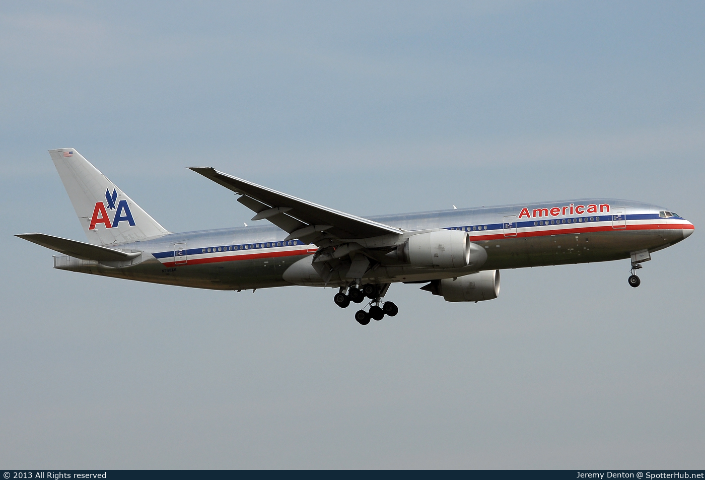 Photo of N792AN - Boeing 777-223(ER) operated by American Airlines