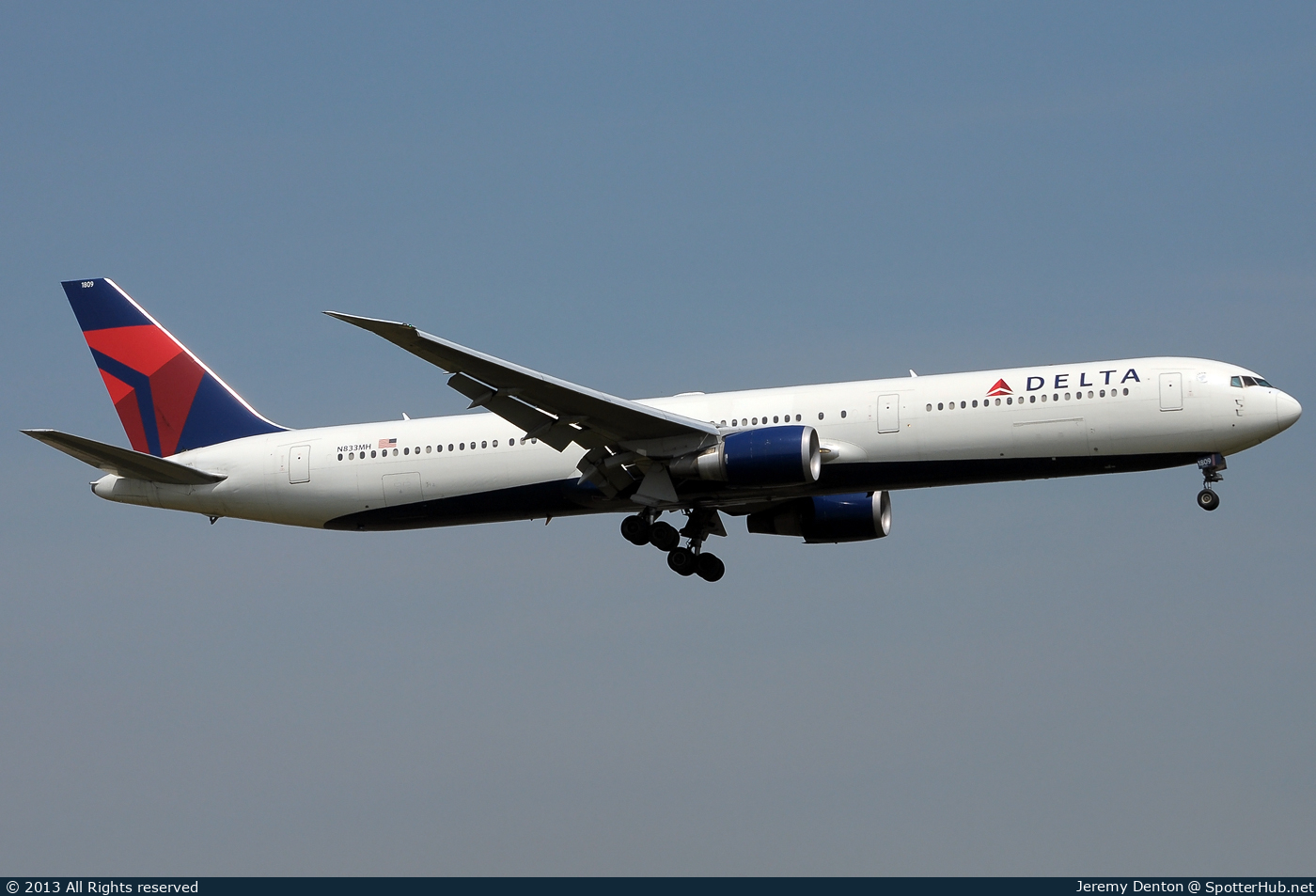 Photo of N833MH - Boeing 767-432(ER) operated by Delta Air Lines