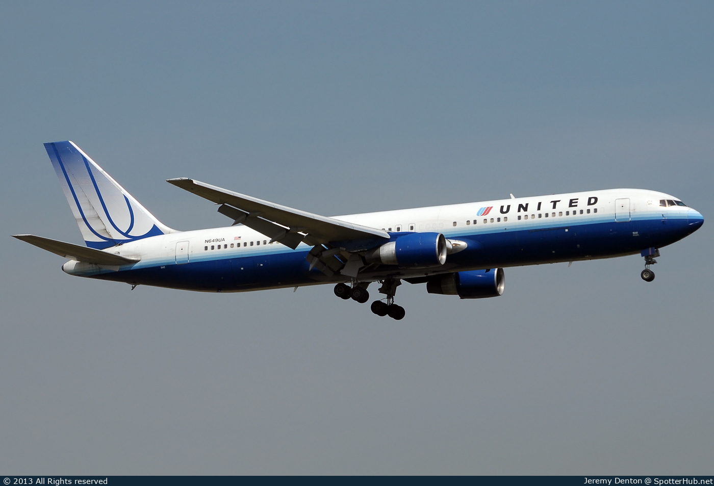 Photo of N649UA - Boeing 767-322(ER) operated by United Airlines