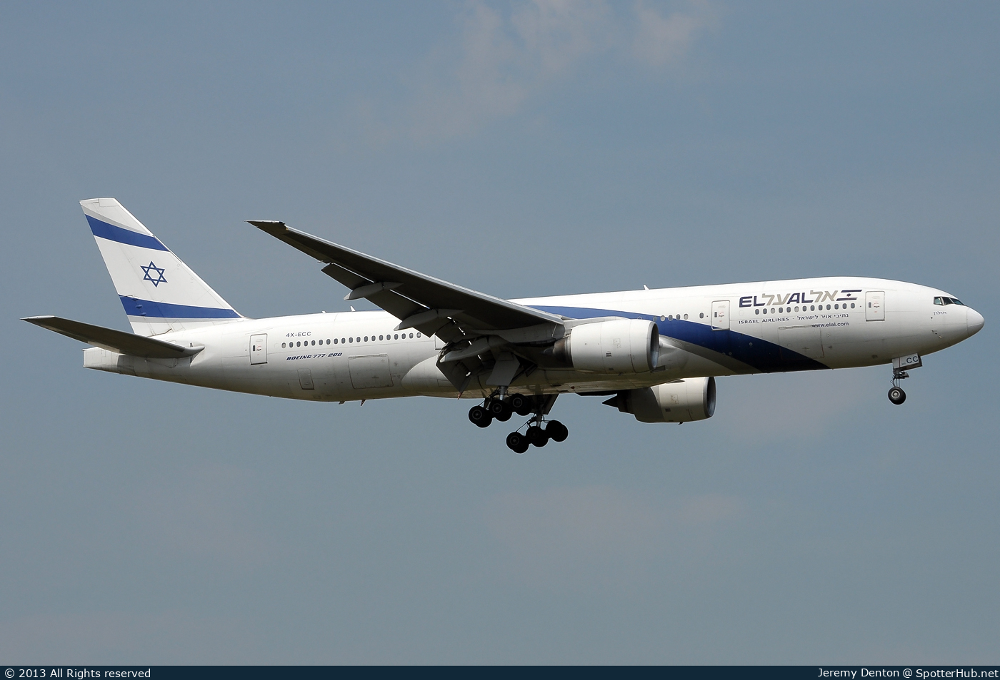 Photo of 4X-ECC - Boeing 777-258(ER) operated by El Al Israel Airlines