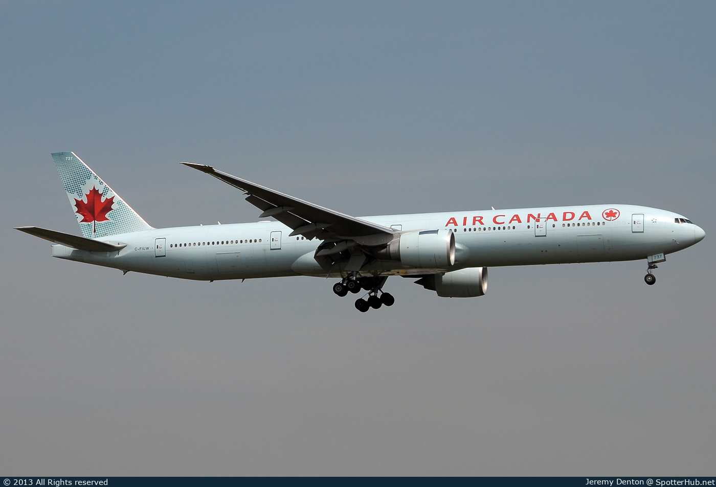 Photo of C-FIUW - Boeing 777-333(ER) operated by Air Canada