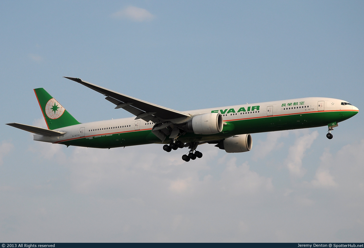 Photo of B-16713 - Boeing 777-35E(ER) operated by EVA Air