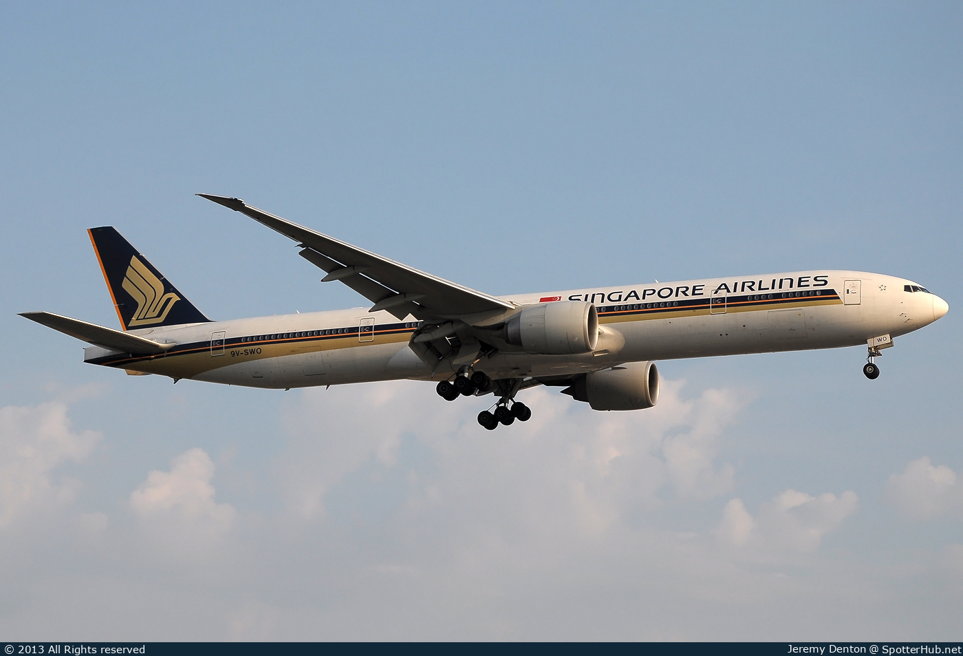 Photo of 9V-SWO - Boeing 777-312(ER) operated by Singapore Airlines