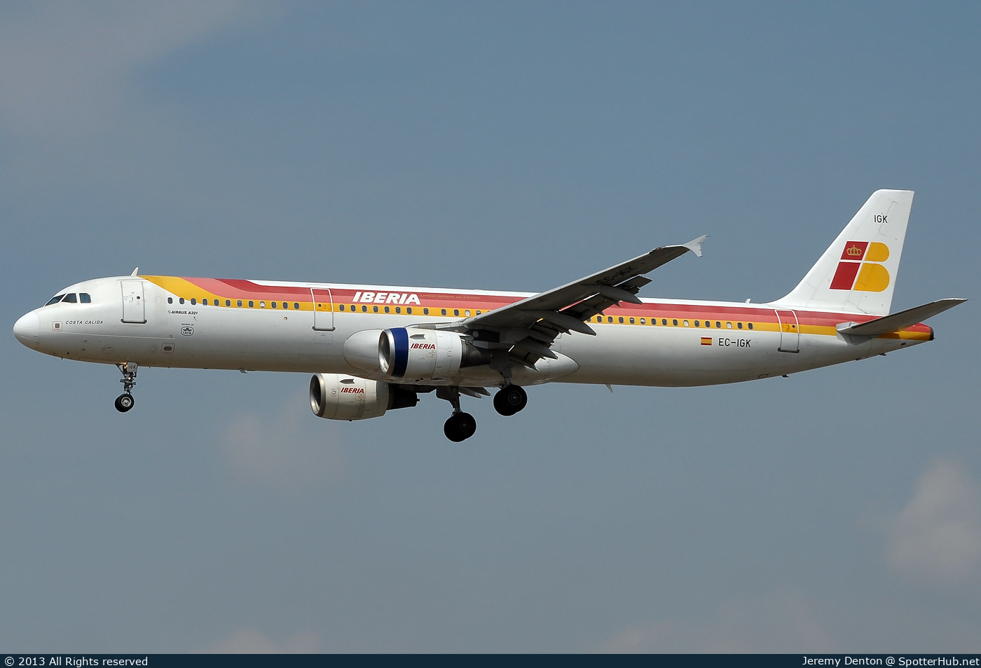 Photo of EC-IGK - Airbus A321-213 operated by Iberia