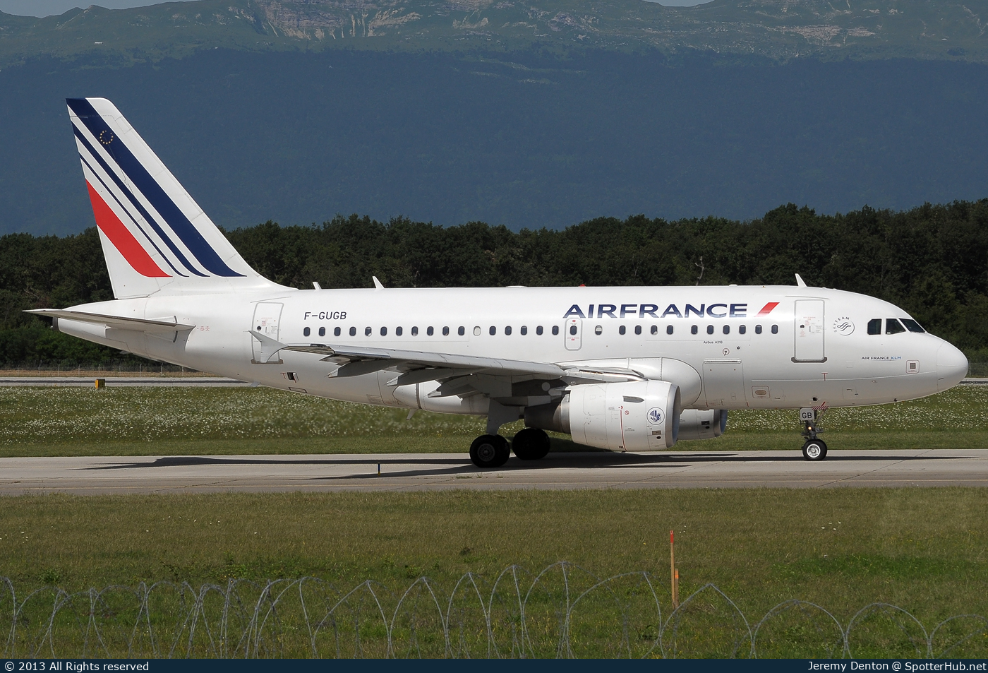 Photo of F-GUGB - Airbus A318-111 operated by Air France