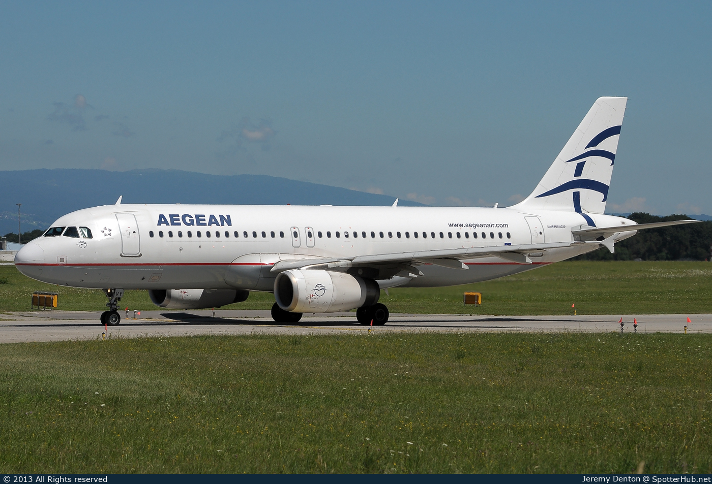 Photo of SX-DVY - Airbus A320-232 operated by Aegean Airlines