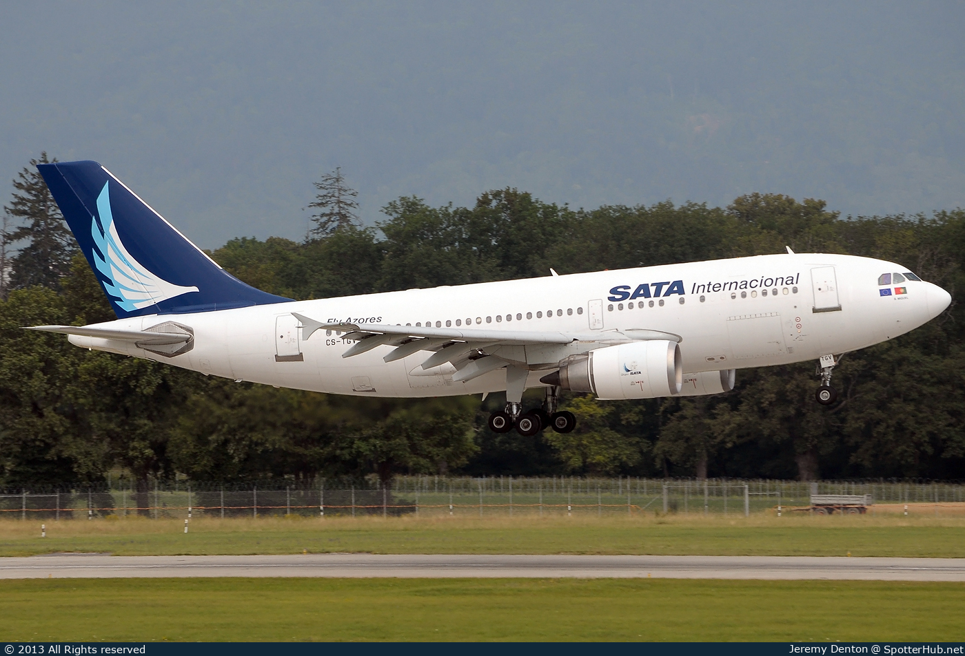 Photo of CS-TGV - Airbus A310-304 operated by SATA International