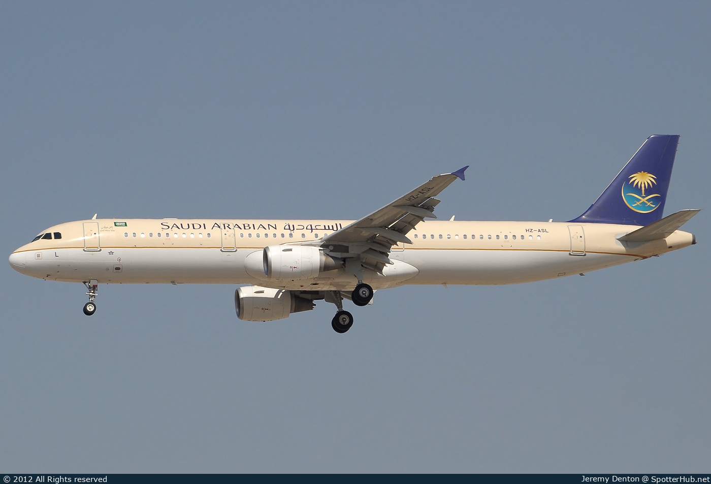 Photo of HZ-ASL - Airbus A321-211 operated by Saudi Arabian Airlines