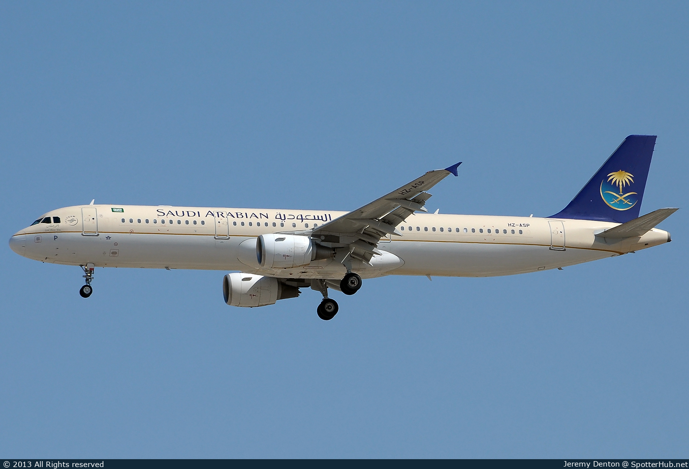 Photo of HZ-ASP - Airbus A321-211 operated by Saudi Arabian Airlines