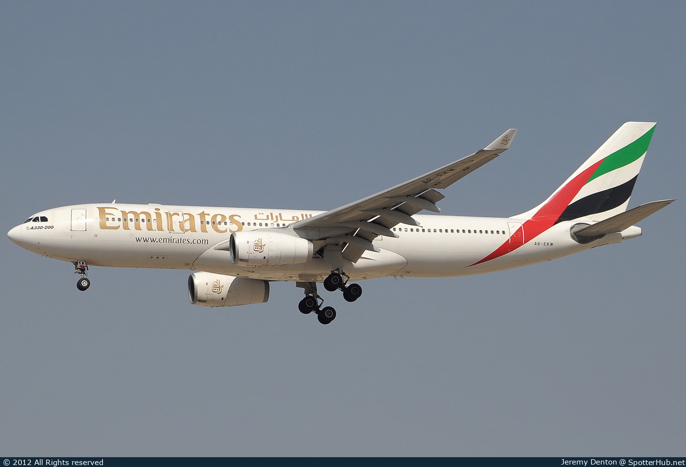 Photo of A6-EKW - Airbus A330-243 operated by Emirates