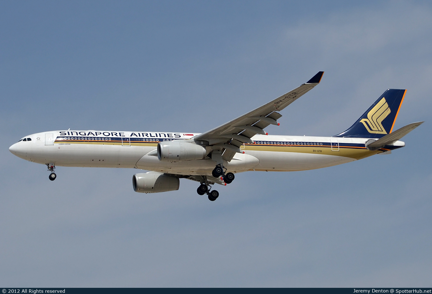 Photo of 9V-STR - Airbus A330-343 operated by Singapore Airlines