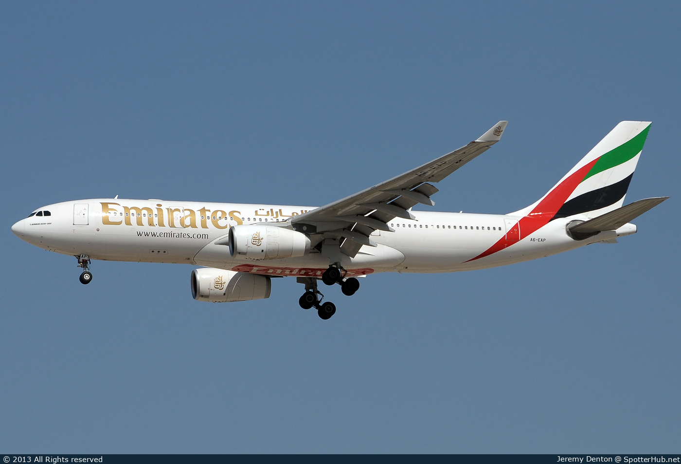 Photo of A6-EAP - Airbus A330-243 operated by Emirates