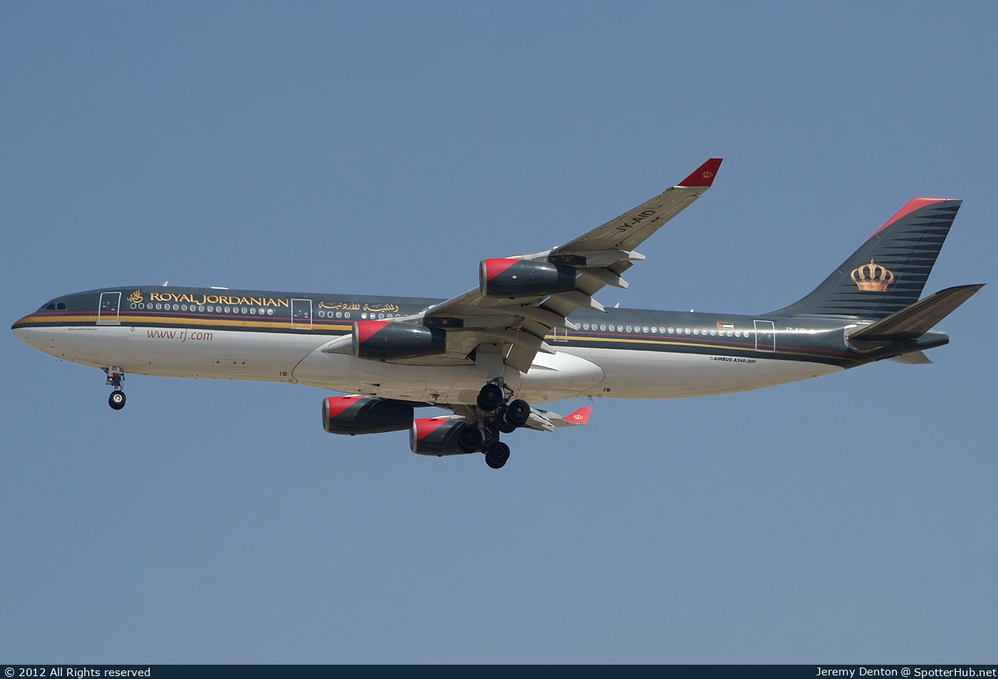Photo of JY-AID - Airbus A340-212 operated by Royal Jordanian Airlines