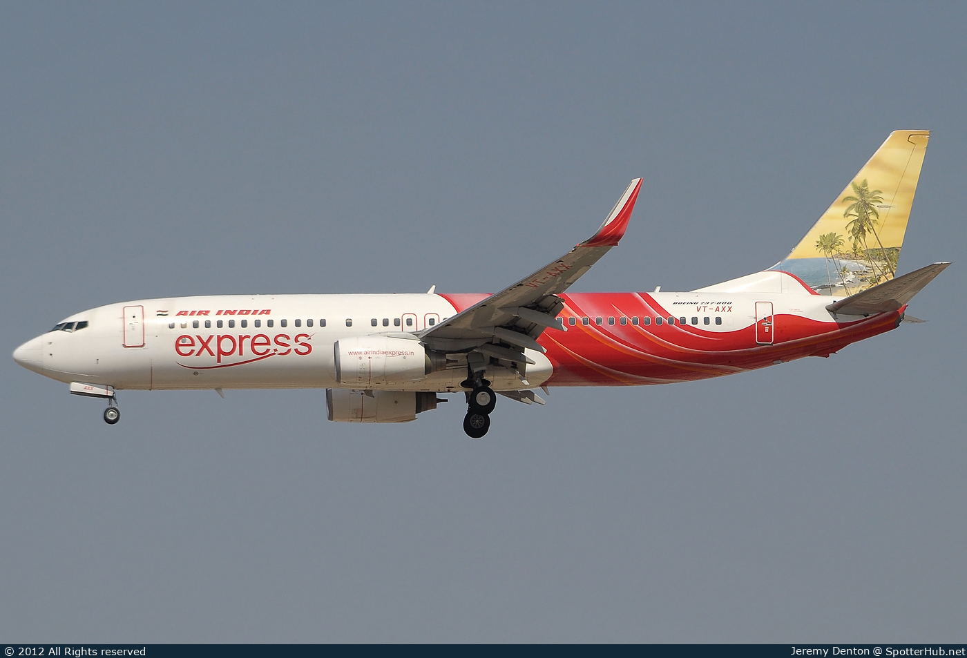Photo of VT-AXX - Boeing 737-8HG operated by Air India Express