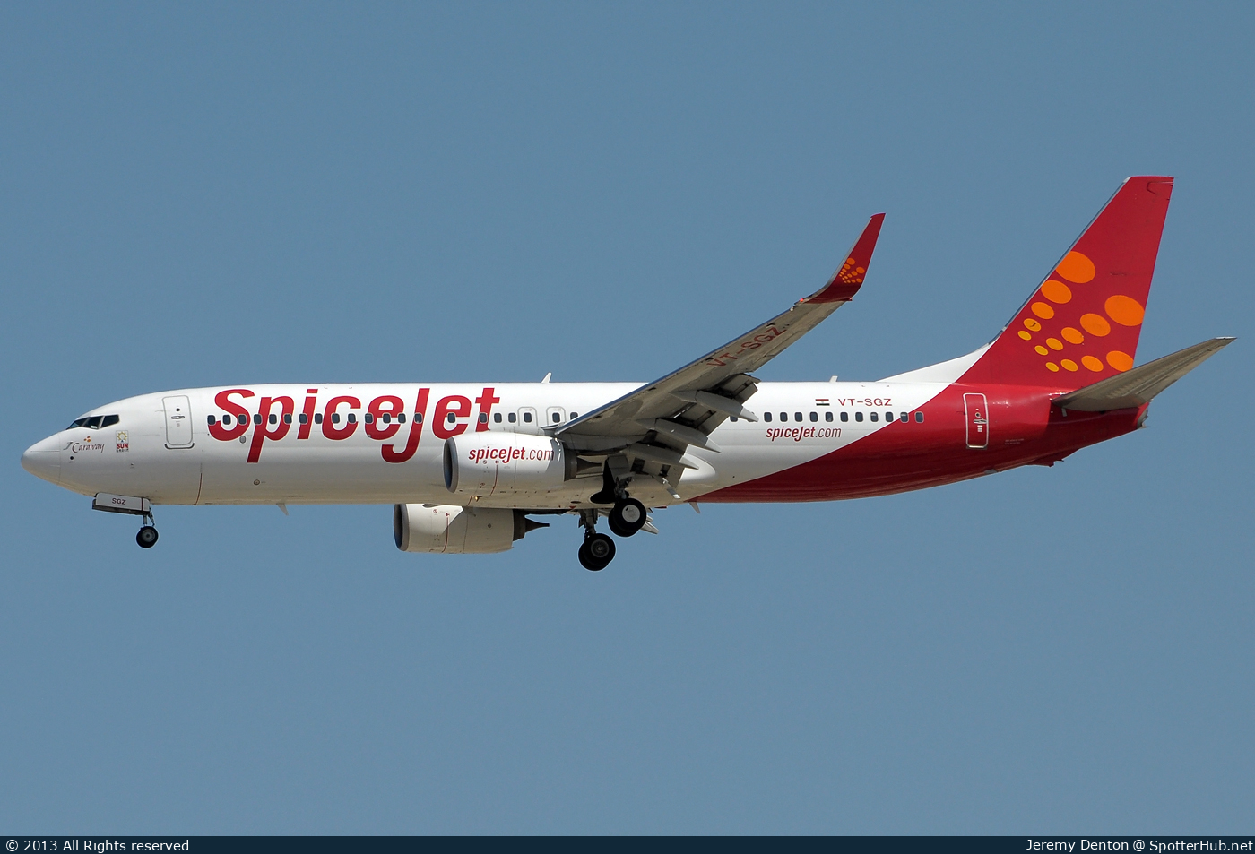 Photo of VT-SGZ - Boeing 737-8GJ operated by SpiceJet
