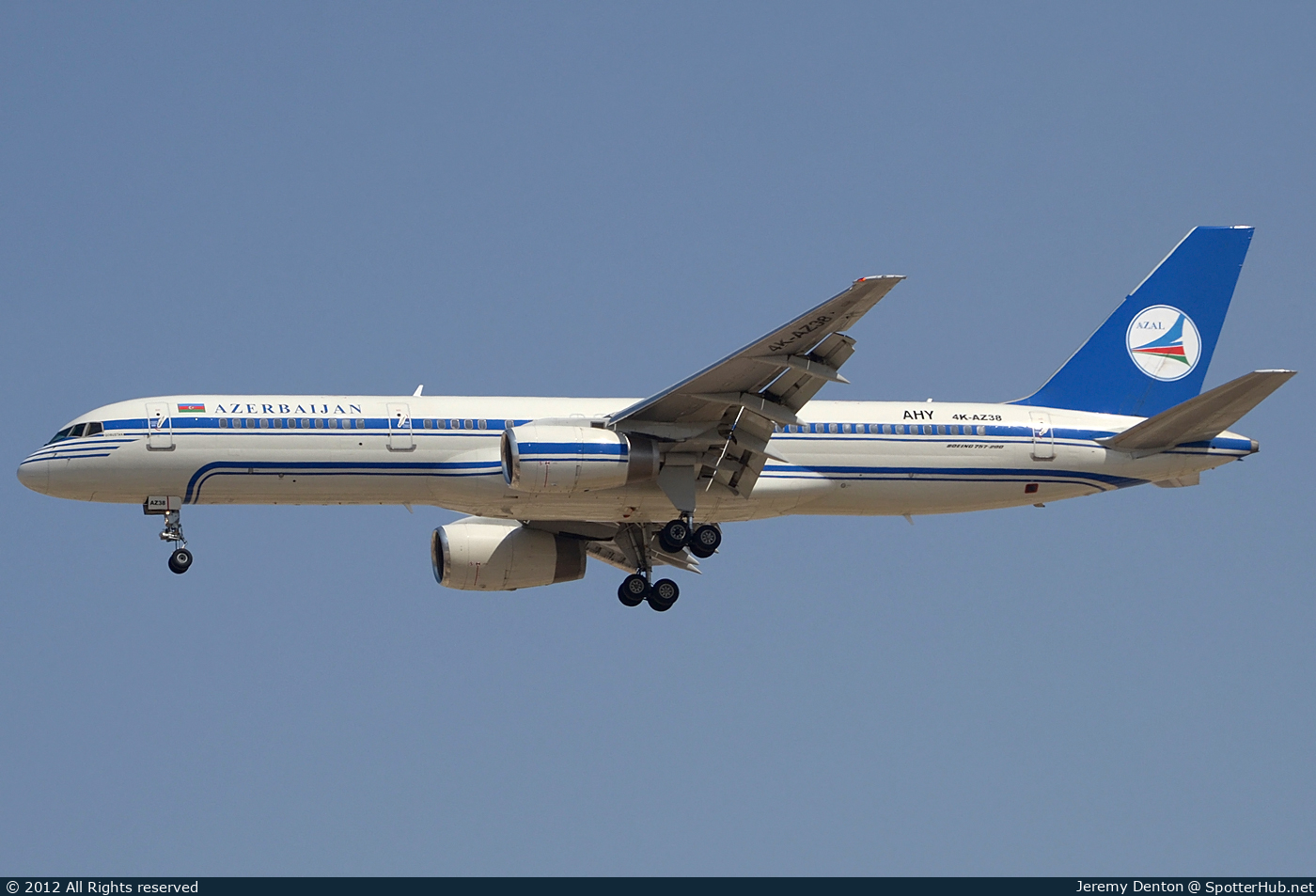 Photo of 4K-AZ38 - Boeing 757-256 operated by Azerbaijan Airlines