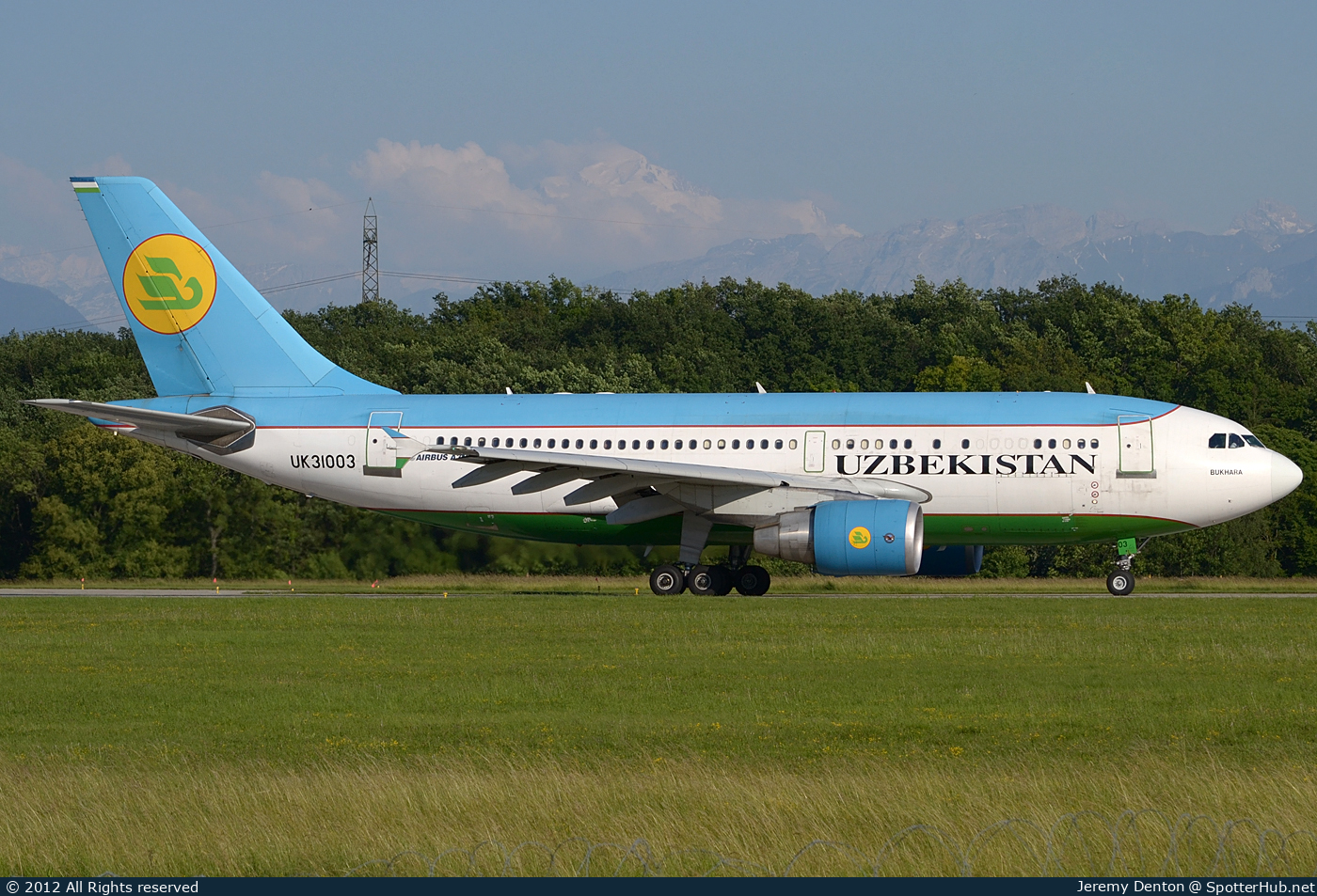 Photo of UK31003 - Airbus A310-324 operated by Uzbekistan Airways