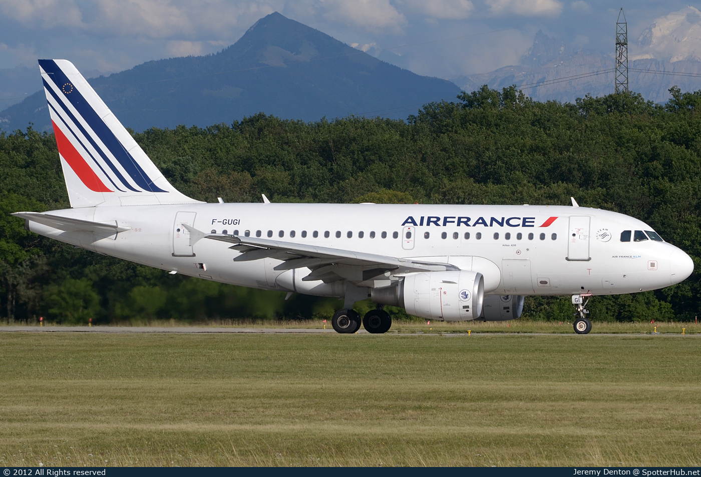 Photo of F-GUGI - Airbus A318-111 operated by Air France
