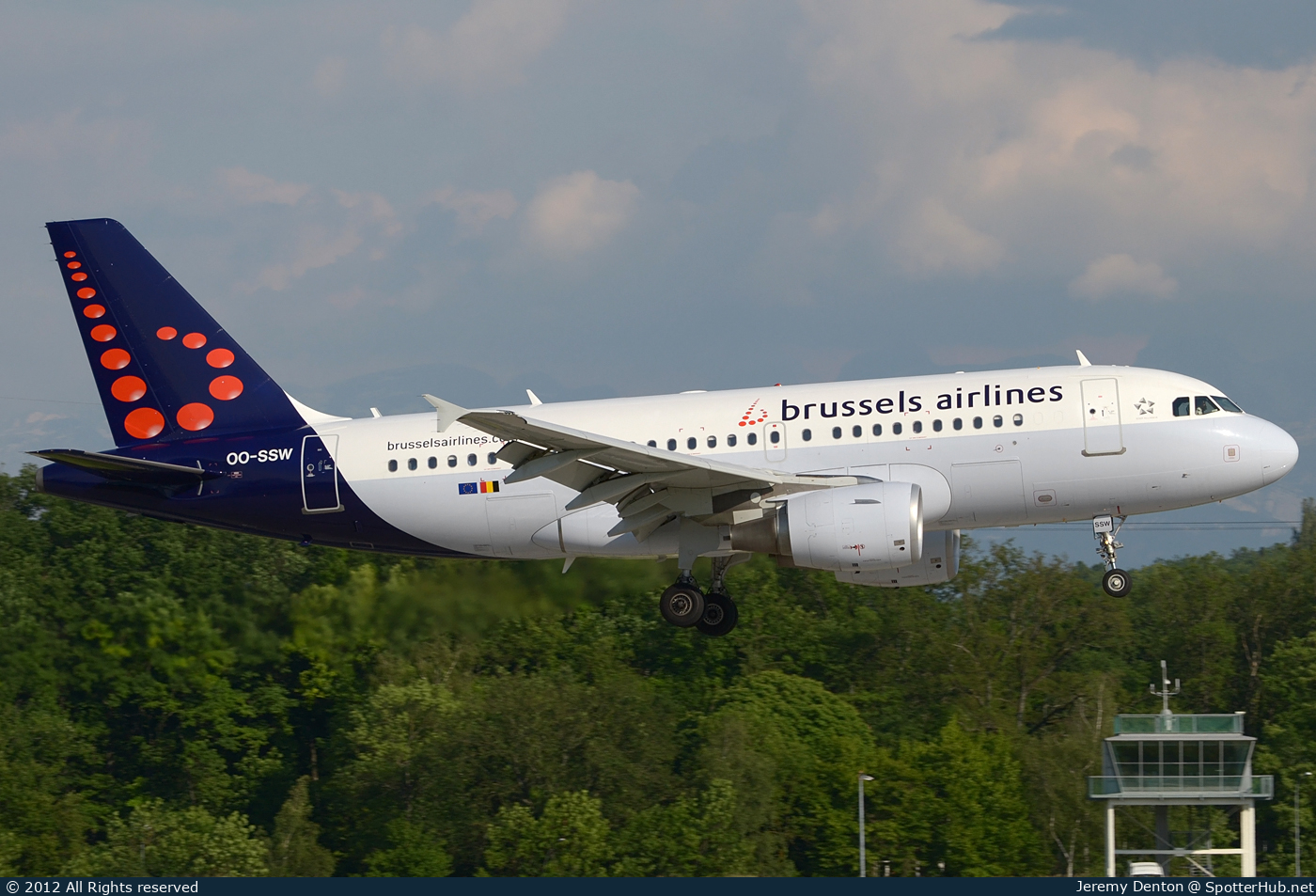 Photo of OO-SSW - Airbus A319-111 operated by Brussels Airlines